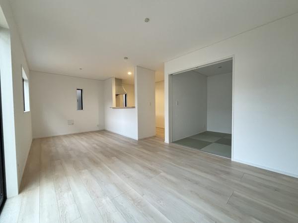湖南市柑子袋西第１　新築分譲住宅