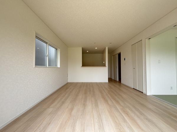 野洲市六条第１－２号棟　新築分譲住宅