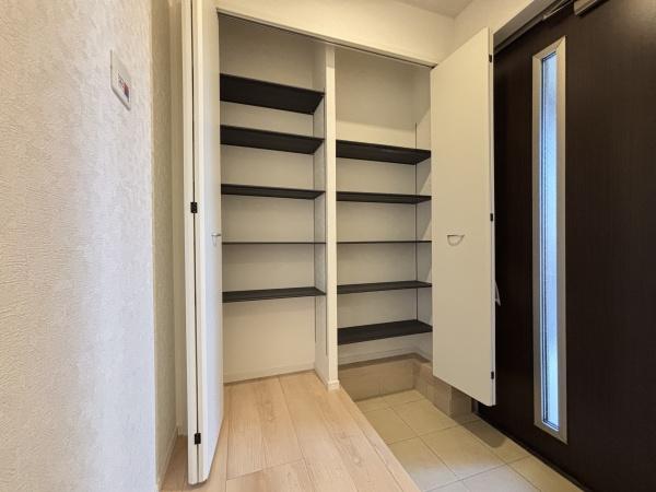 野洲市六条第１－３号棟　新築分譲住宅