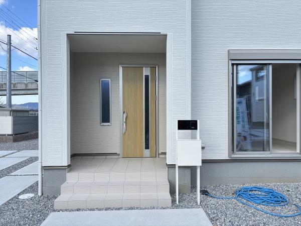 甲賀市甲南町寺庄２期１号棟　新築分譲住宅