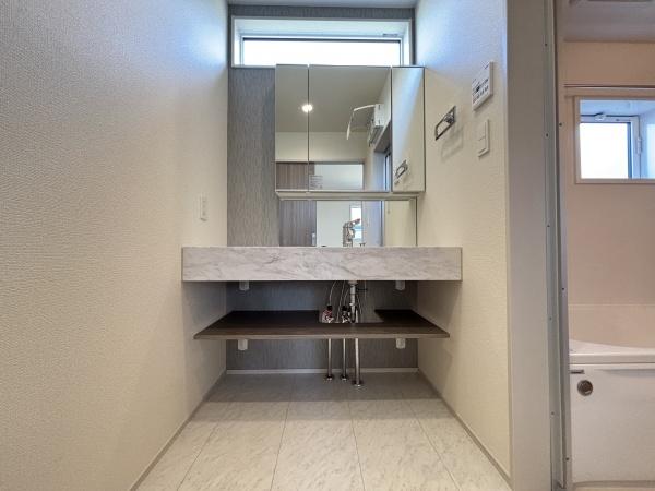 野洲市永原１号棟　新築分譲住宅