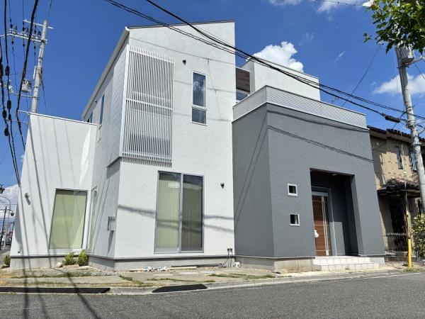 近江八幡市中小森町　中古戸建て住宅