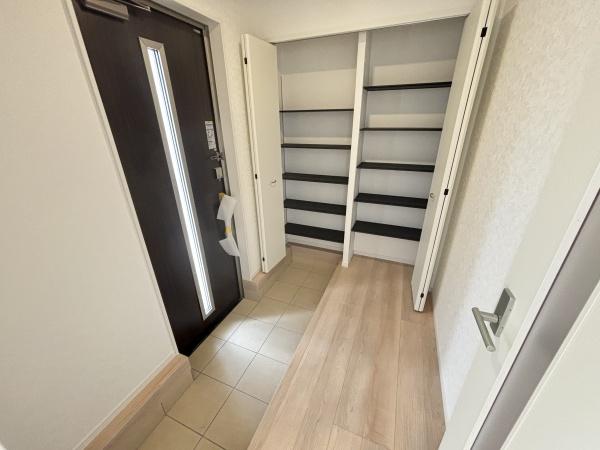 野洲市冨波甲第４　新築分譲住宅