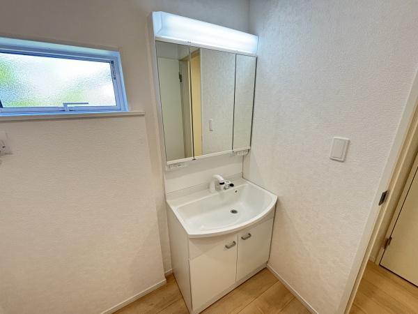 野洲市冨波甲第４　新築分譲住宅