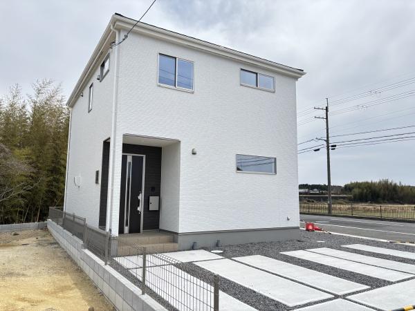 野洲市久野部１期１号地　新築分譲住宅