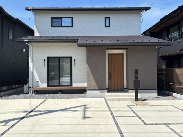 近江八幡市十王町　中古戸建て住宅
