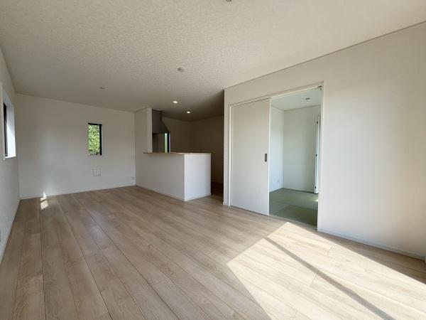 彦根市東沼波町第6-2号棟 新築分譲住宅(リビング)