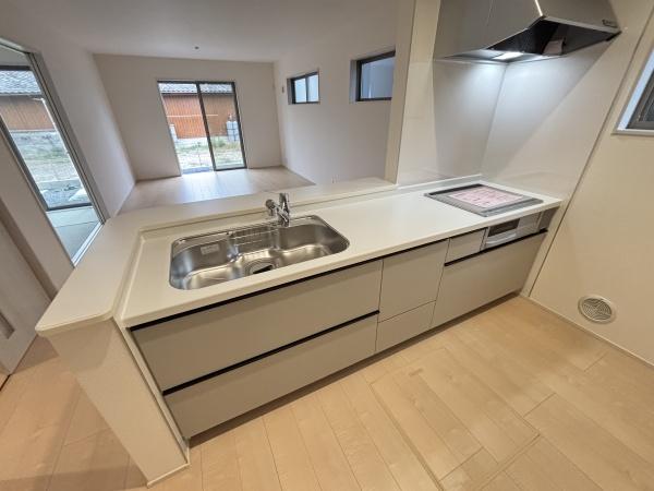 長浜市八幡中山町６期２号棟　新築分譲住宅