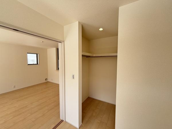 長浜市八幡中山町６期３号棟　新築分譲住宅