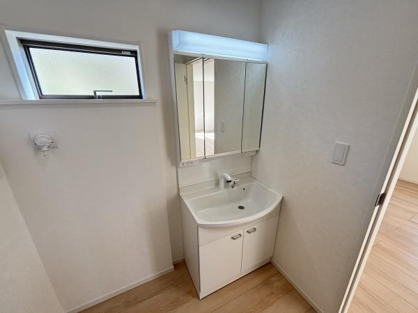 野洲市上屋第２－１号棟　新築分譲住宅