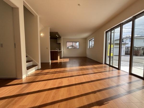 守山市阿村町１期１号棟　新築分譲住宅