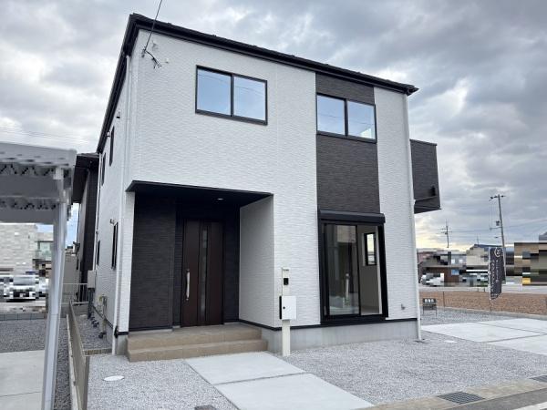 守山市阿村町１期２号棟　新築分譲住宅