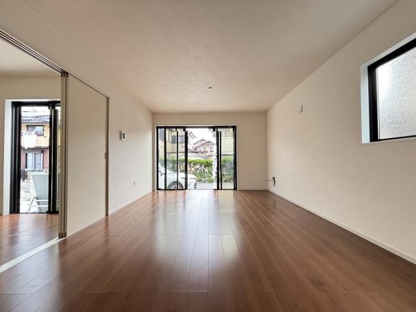 守山市阿村町１期２号棟　新築分譲住宅