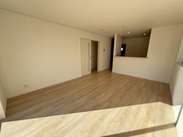 近江八幡市土田町２号棟　新築分譲住宅