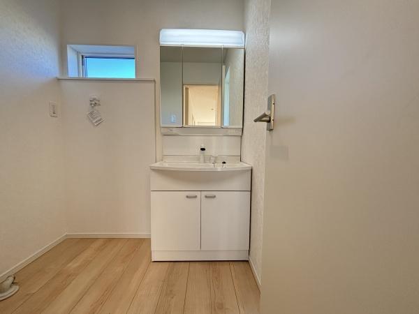 近江八幡市土田町２号棟　新築分譲住宅