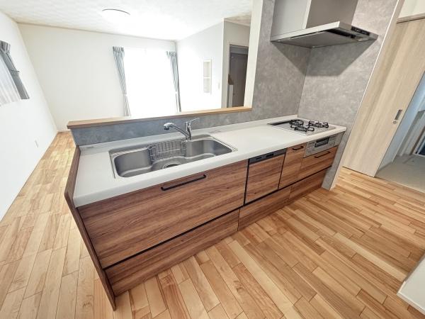 東近江市小田苅町　戸建て分譲住宅