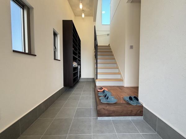近江八幡市江頭町の中古一戸建て