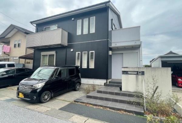 彦根市芹川町　中古戸建て住宅