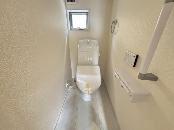 東近江市東沖野５丁目３期２号棟　新築分譲住宅