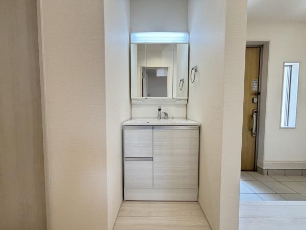 野洲市冨波甲３期１号棟　新築分譲住宅