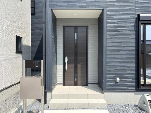 野洲市冨波甲３期２号棟　新築分譲住宅