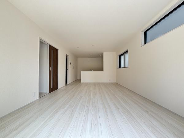 野洲市冨波甲３期２号棟　新築分譲住宅