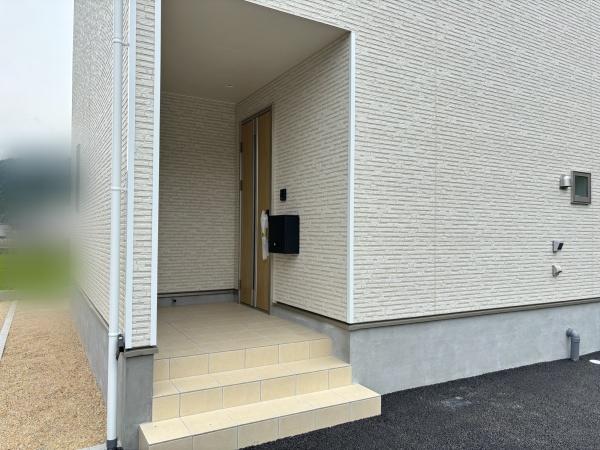 東近江市清水鼻町１号棟　新築分譲住宅