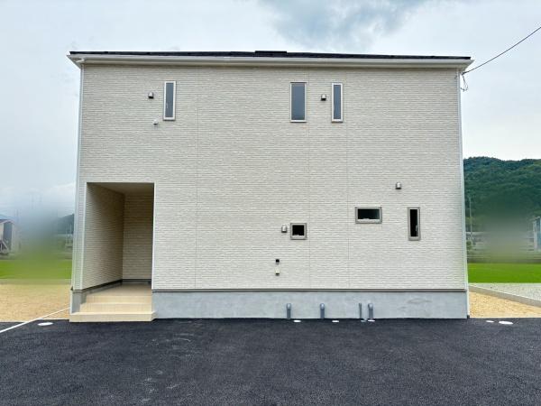 東近江市清水鼻町１号棟　新築分譲住宅