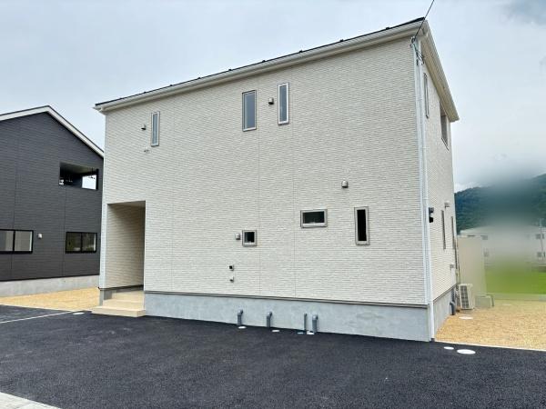 東近江市清水鼻町１号棟　新築分譲住宅