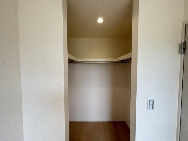 愛荘町石橋３期４号棟　新築分譲住宅