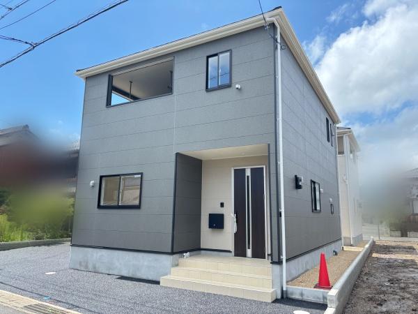 近江八幡市八幡町第２－２号棟　新築分譲住宅