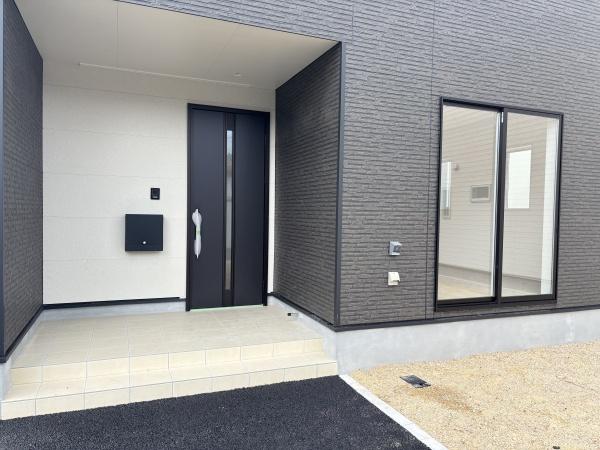 彦根市正法寺町第１－３号棟　新築分譲住宅
