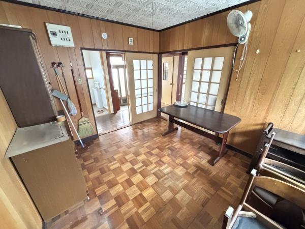 近江八幡市堀上町　中古戸建て住宅