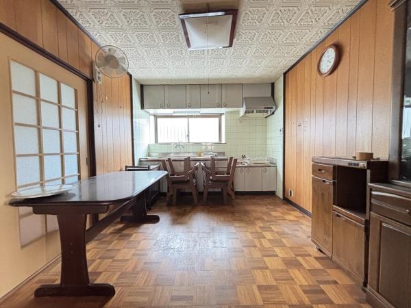 近江八幡市堀上町　中古戸建て住宅