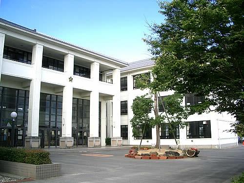近江八幡市出町の中古一戸建て(近江八幡市立八幡小学校)