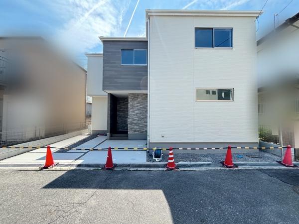 近江八幡市鷹飼町　新築分譲住宅