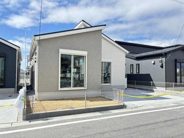 湖南市サイドタウン２丁目１号棟　新築分譲住宅