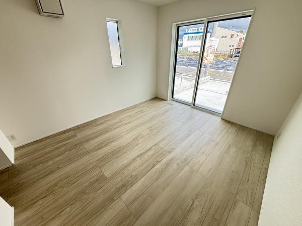 湖南市サイドタウン２丁目２号棟　新築分譲住宅