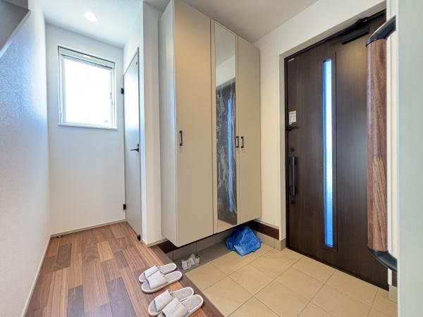 彦根市彦富町　新築分譲住宅