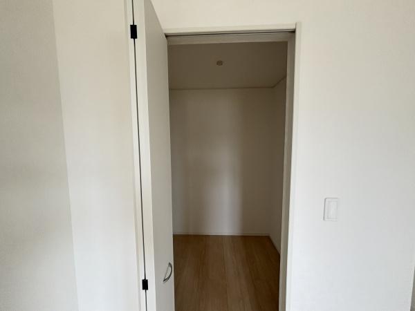 東近江市中野町第２－１号棟　新築分譲住宅