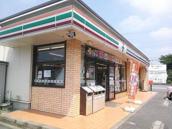 東高森団地3号棟(セブンイレブン伊勢原高森店)