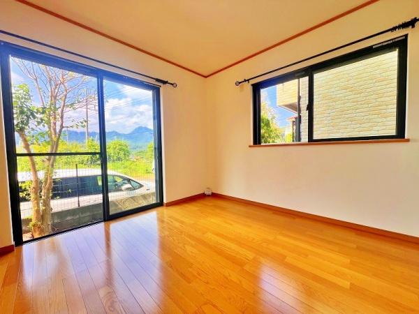 厚木市鳶尾５丁目の中古一戸建て