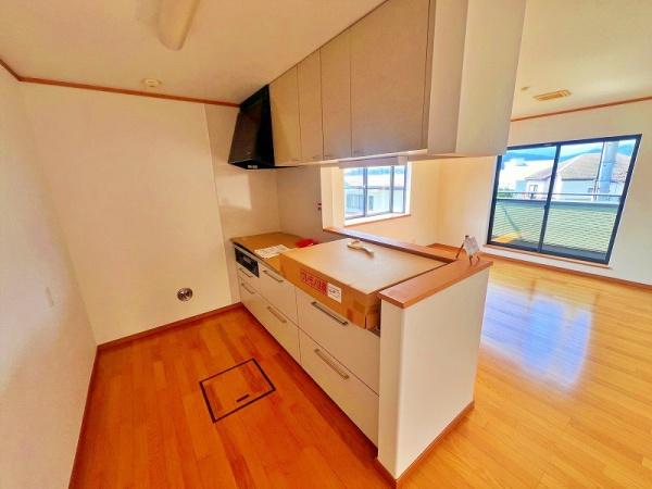 厚木市鳶尾５丁目の中古一戸建て