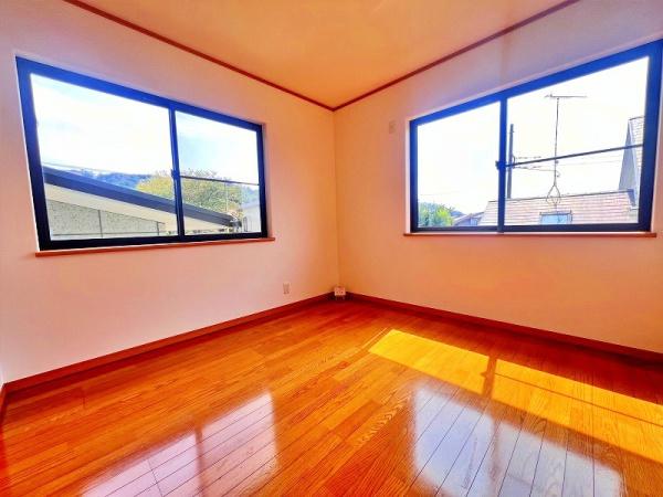 厚木市鳶尾５丁目の中古一戸建て