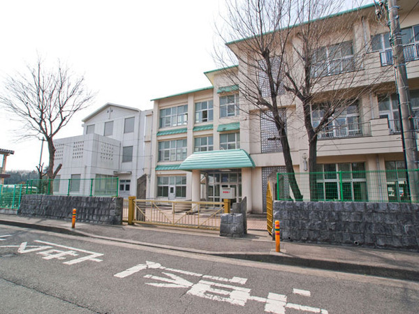 綾瀬市1期(16号棟)(綾瀬市立綾瀬中学校)