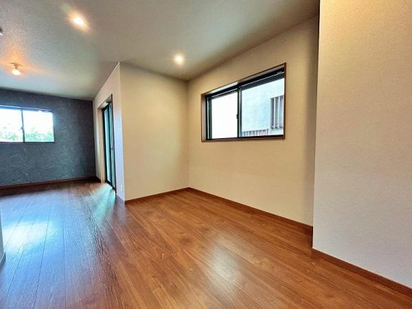 厚木市山際(リビング)