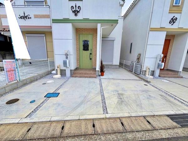 綾瀬市上土棚中２丁目の中古一戸建て