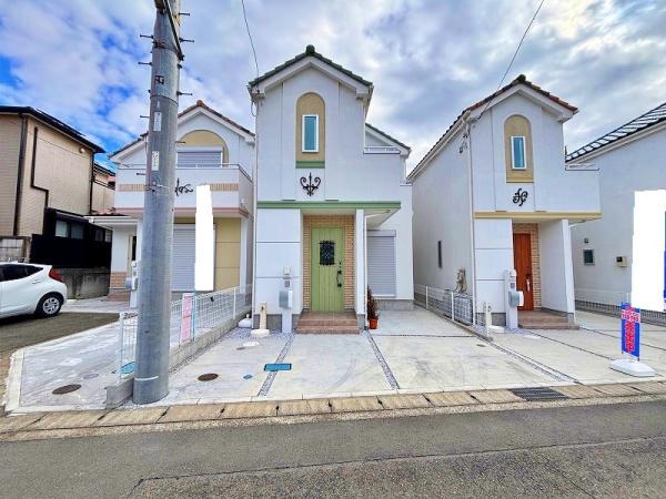 綾瀬市上土棚中２丁目の中古一戸建て