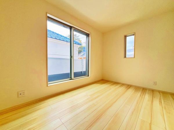 綾瀬市上土棚中２丁目の中古一戸建て