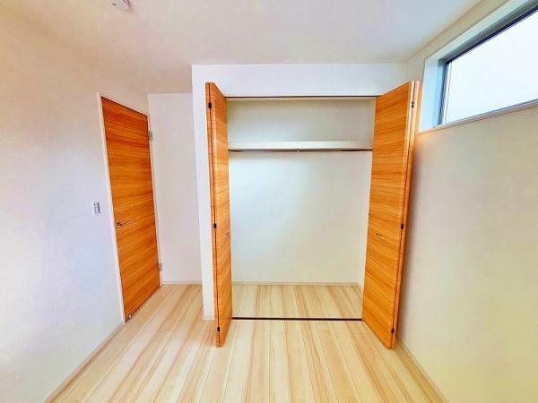 綾瀬市上土棚中２丁目の中古一戸建て